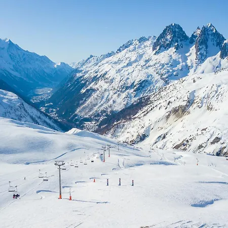 La Perseverance15 - 2br Sleeps 6 | Near Lift & Mont Blanc Views - Happy Апартаменты *