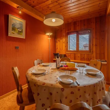 公寓 La Perseverance15 - 2br Sleeps 6 | Near Lift & Mont Blanc Views - Happy 霞慕尼